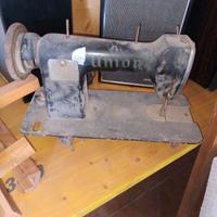 Antica macchina da cucire