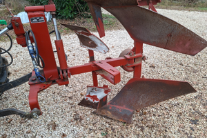 Aratro reversibile Aldo Biagioli