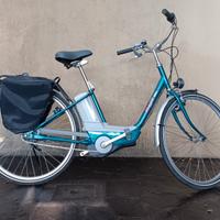 BICICLETTA ELETTRICA  A PEDALATA ASSISTITA