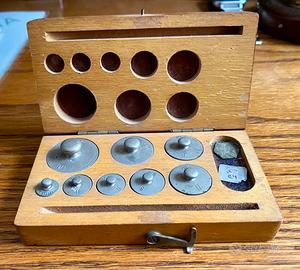 Bilancia farmacia pesi