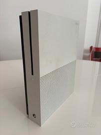 Xbox One S Bianca + Controller + Red Dead Redempti