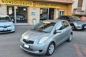 Toyota Yaris 1.3 5 porte Navi -