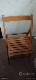 sedie apri e chiudi in legno