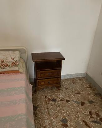 Comodino e mobile con cassettiera