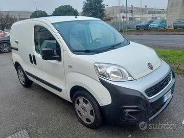 Fiat fiorino bianco
