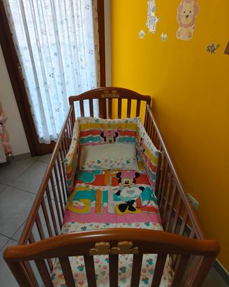 Culla completa di accessori 
