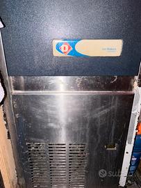 Macchina del ghiaccio