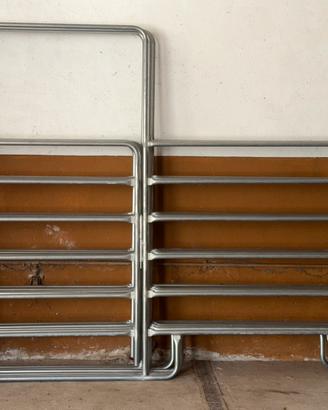 Panneli fence