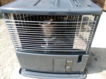 Stufa a combustibile liquido