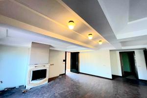 Esclusiva Villa con Terrazzo e Cortile privato