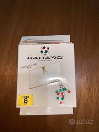 Spilla Italia 90 oro 8 kt