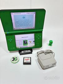 Nintendo DSi XL con Caricatore e Gioco Omaggio