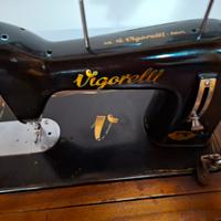 macchina da cucire antica VIGORELLI