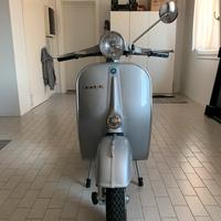 Vespa 125 primavera et3