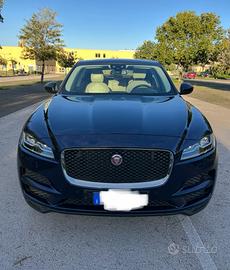 Jaguar F-Pace 2.0d 240cv full opt. Accetto permute