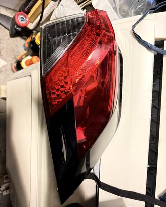 Fari posteriore Toyota Rav4