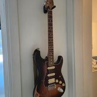 Fender stratocaster hss relic mexico