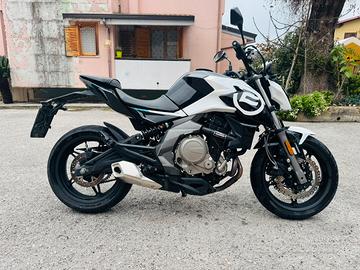 CF Moto 650 NK 02/23