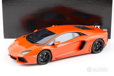 Kyosho 1:12 (no 1:18) lamborghini aventador