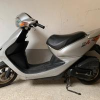 scooter - honda dio z4