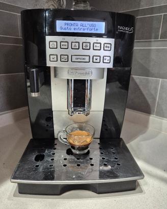 macchinetta caffè DeLonghi Magnifica S cappuccino 