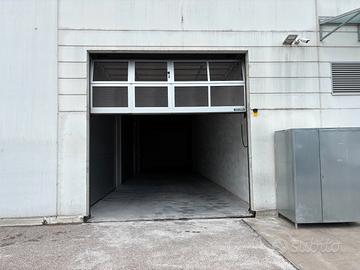 Magazzino di 320 mq - Lavis