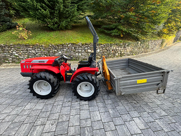 Trattrice agricola " antonio carraro"