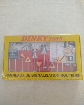 segnali stradali Dinky Toys 