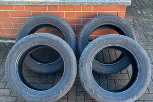 GOMME ESTIVE 205/55 R16