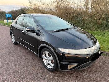 VALUTO PERMUTA CON AUTO DI MIO GRADIMENTO