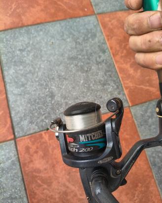 Canna da pesca con mulinello