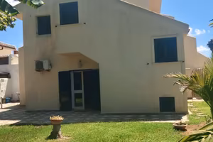 Marsala villetta fronte mare