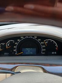 Mercedes 320 disel anno 2002