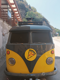 Food truck adibito a pizzeria-friggitoria