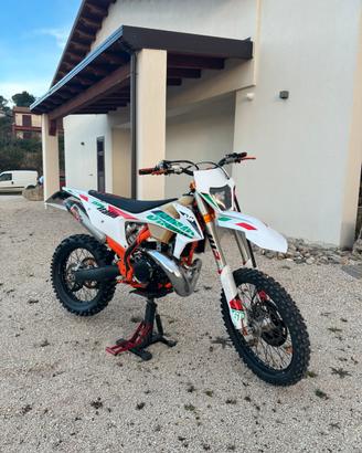 Ktm exc tpi 300 six days 2021