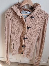 Maglione con cappuccio