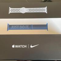 Apple Watch NIKE - Cellular - 44 mm