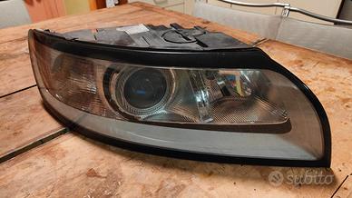 Faro fanale ant. destro 0301237202 Volvo V50 04-12