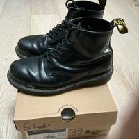 Dr.Martens mod.101 donna 6 fori