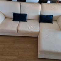 Divano bianco angolare  3 posti