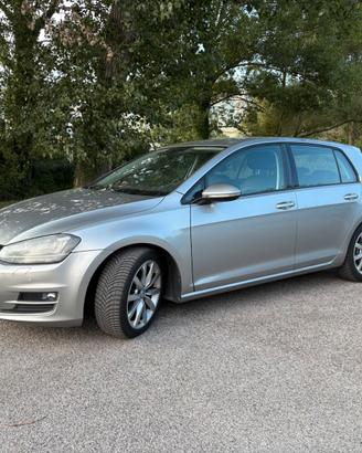 Volkswagen Golf 2.0 tdi Highline 150cv dsg