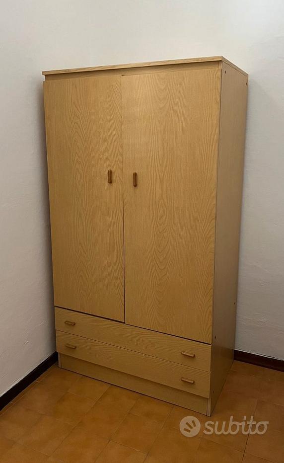 Armadio laminato Mobili usati
