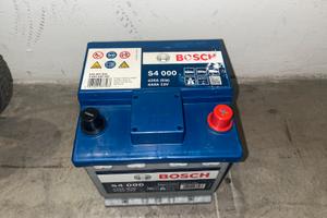 Batteria auto 44ah (perfettamente funzionante)