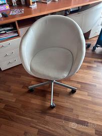 sedia scrivania con rotelle Ikea SKRUVSTA


