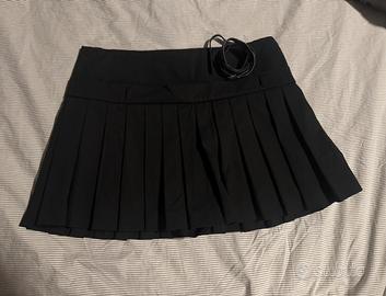 Gonna nera plissettata elegante