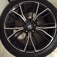 cerchi da 18  con gomme continetal 