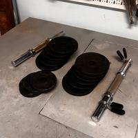 Manubri e pesi palestra a casa