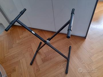 Supporto a X per Tastiera Musicale - Regolabile