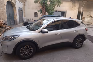 Ford Kuga ecoblue diesel Titanium 120 CV 