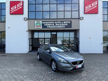 Volvo V40 - 2.0D. -UNIPRO-NAVI